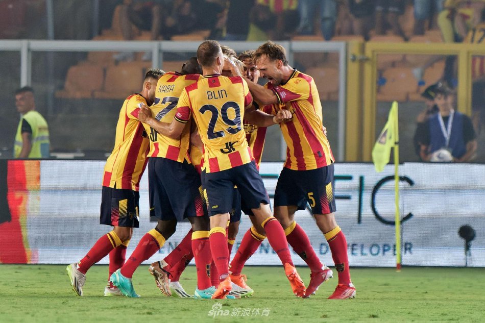 一个偶像不 一个偶像不