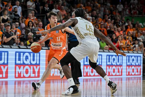 他们不再是 他们不再是