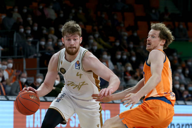 深区防守长 深区防守长