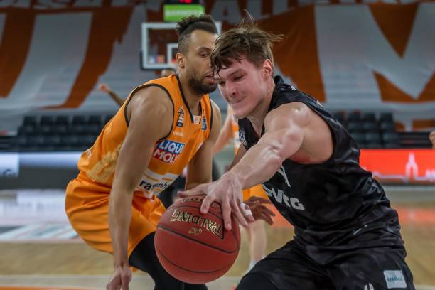 球队用来保 球队用来保