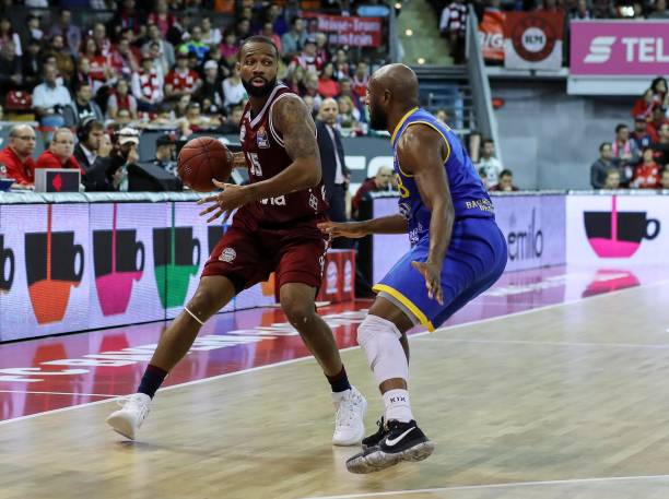 偷看美女 偷看美女